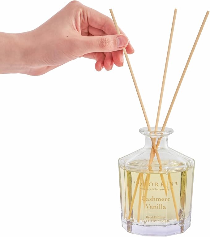 COCORRÍNA Reed Diffuser - Cashmere Vanilla Flower Reed Diffuser Set with 8 Sticks, Home Fragrance Reed Diffuser for Home Bedroom Office Bathroom Shelf Decor (Master Collection)