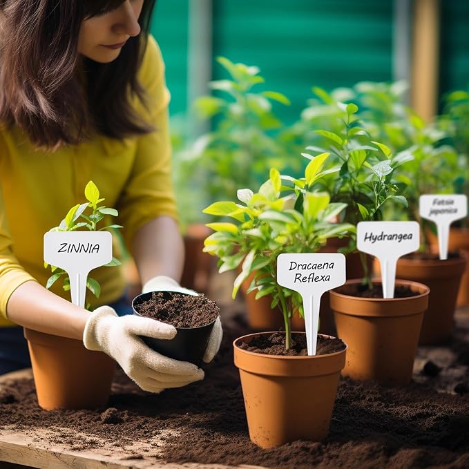 Plant Labels 120pcs with Garden Plant Markers Pen of Outdoor Waterproof,T-Type Plant Tags and Permanent Marking Pen, Garden Labels Gardening Gifts for Women Men