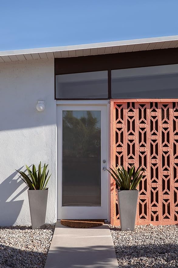 Veradek V-Resin Indoor/Outdoor Taper Planter (30 inch, Grey)