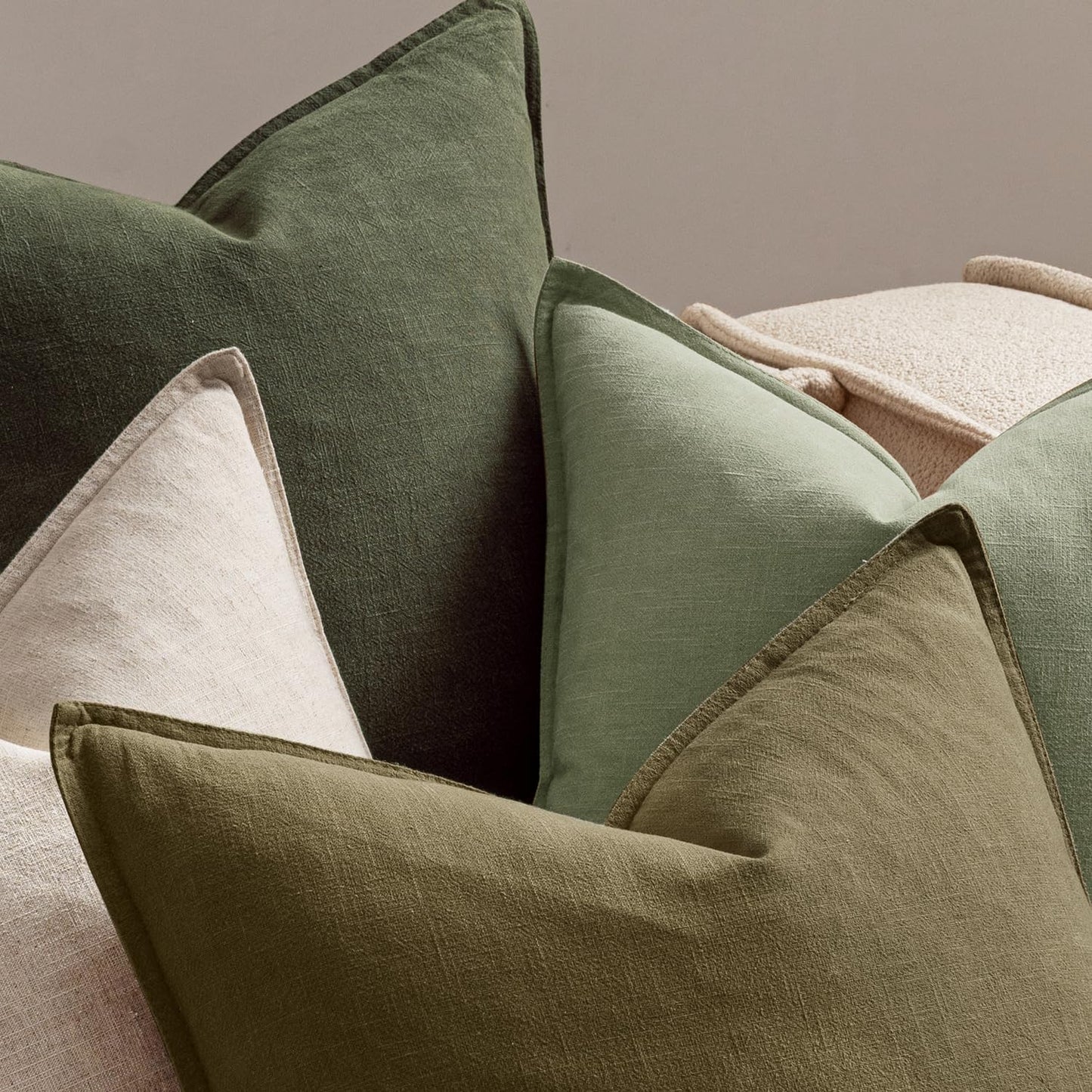 MIULEE Green and White Pillow Covers Pack of 4 Christmas Decorative Natural Solid Throw Pillow Covers Soft Accent Boho Farmhouse Couch Pillowcases Modern Decor for Living Room Bed Sofa 18x18 Inch