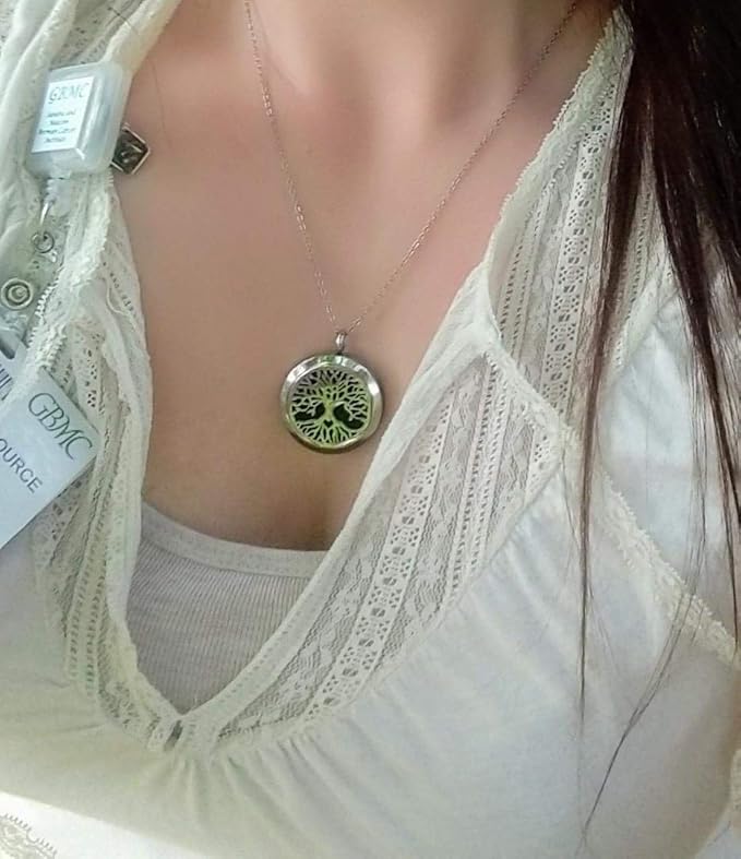 Aromatherapy Essential Oil Diffuser Necklace Stainless Steel lnspirational Locket Pendant(Tree of Life)