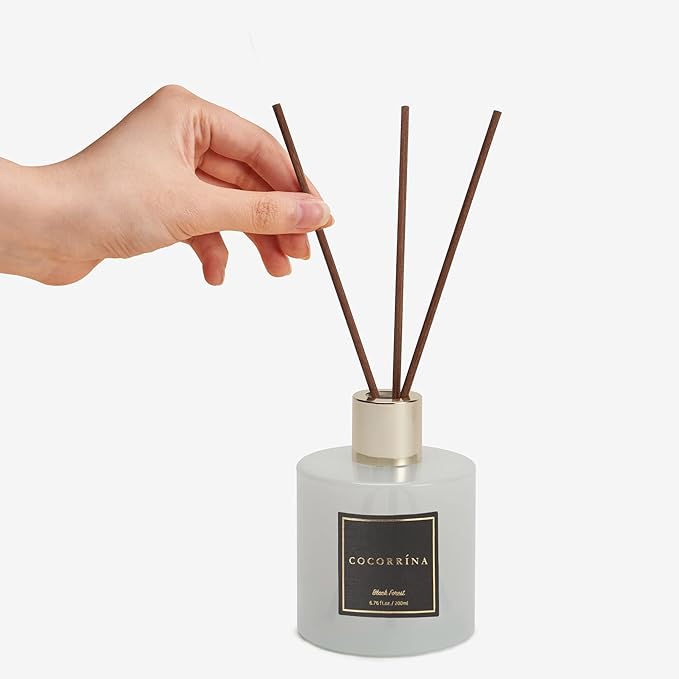 Cocorrína Reed Diffuser Sets, 6.7 fl oz. Black Forest Diffuser with Sticks Home Fragrance Reed Diffuser for Bathroom Shelf Decor