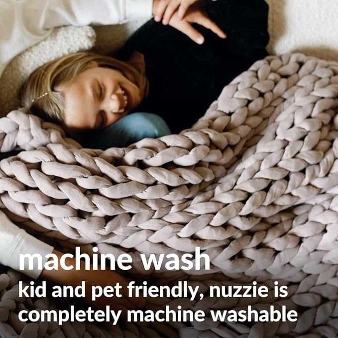 Nuzzie Chunky Knit Blanket - Breathable, Cooling, Hand Made Knit Throw Blanket for Sleep - Machine Washable, Stylish Decor Design (Dusty Rose, Full |16lbs | 48" x72)