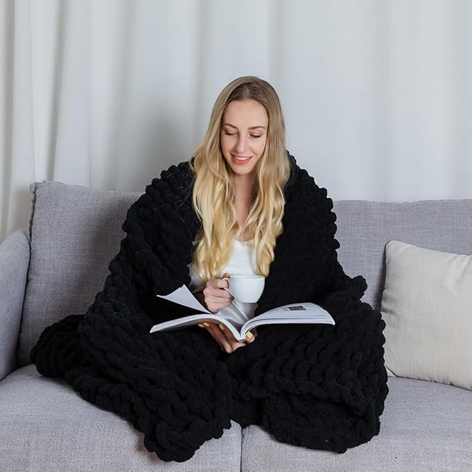 clootess Chunky Knit Blanket Knitted Throw Crochet Chenille Yarn Woven for Bed Sofa Textured Thick Cable Decor (Black 40x60 in)