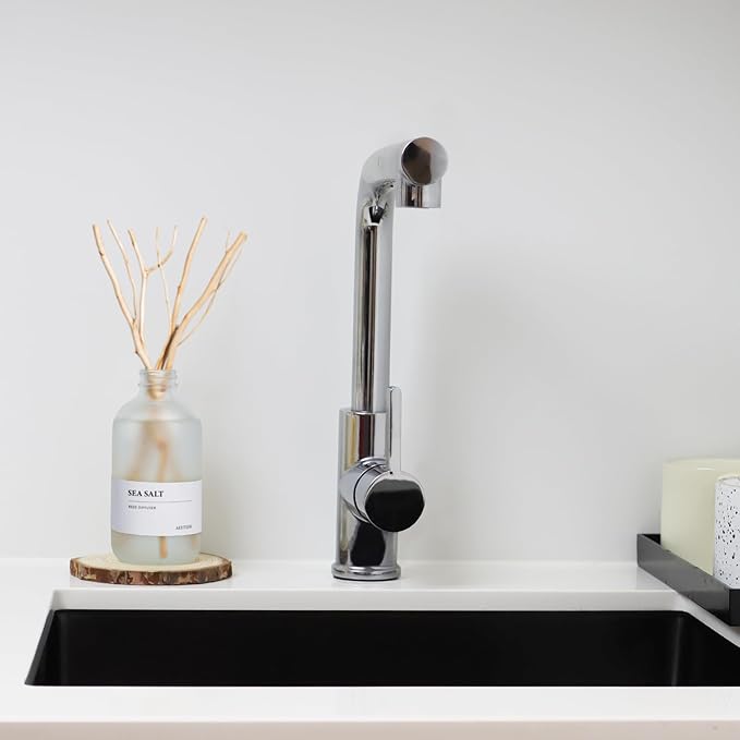 Rose Lily & Sea Salt Reed Diffuser Set of 2, 14.8 oz(220mlx2) Sea Salt Musk and Flower Essential Oils, Bathroom Air Freshener with Willow Branches Decor, Long Lasting Fragrance for Home