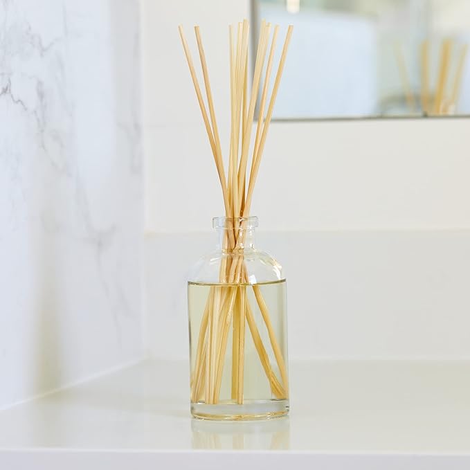 Hillhouse Naturals Reed Diffuser Set - Eucalyptus Scent Diffuser - Reed Diffusers for Home with Long Lasting Fragrance – 6 oz Oil – Diffuse Time 4-6 Months – Made in The USA
