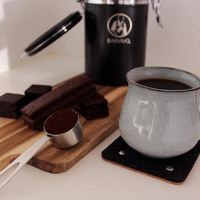 Barvivo Classic Felt Coasters for Drinks with Rivets - Set of 8 Cork Coasters with Felt Side for Tabletop Protection, Anti Slip, Absorbent, Suitable for Drinks & All Table Types - Black Design