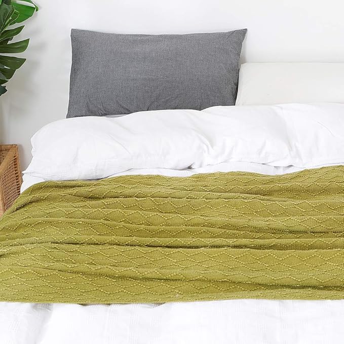 BOURINA Olive Green Throw Blanket 60x80 Inches Throw Textured Solid Soft Sofa Throw Couch Cover Knitted Decorative Blanket