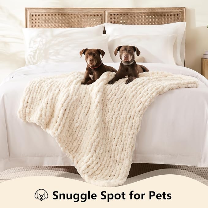 L'AGRATY Chunky Knit Blanket Throw: 30''x40'' Chenille Chunky Knitted Throw Blankets for Bed Couch - Handmade Thick Big Cable Knit Blankets - Large Crochet Rope Blanket for Home Decor(Ivory)