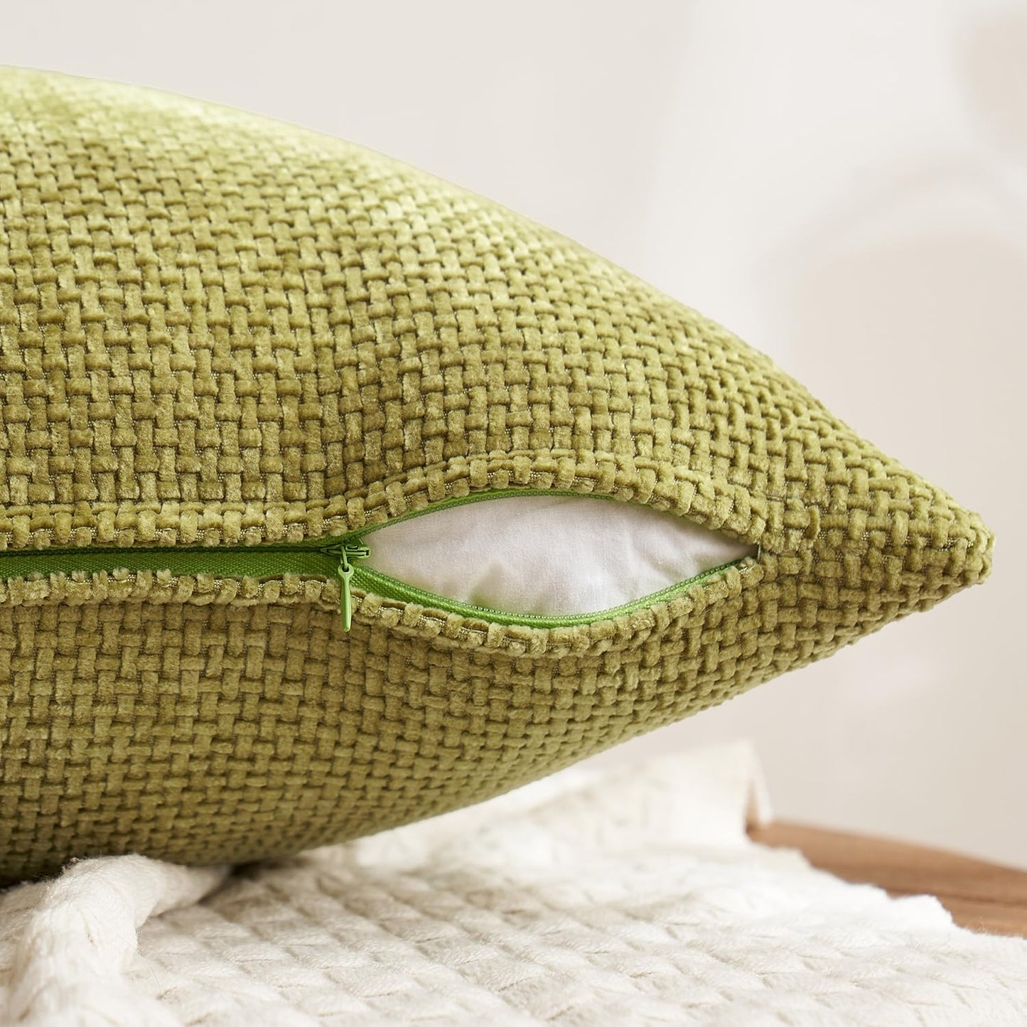 MIULEE Pack of 4 Fall Burnt Orange Couch Throw Pillow Covers 20x20 Inch Yellow Green Soft Decorative Chenille Pillows Farmhouse Accent Cushions for Boho Home Decor Spring Sofa Bedroom Living Room