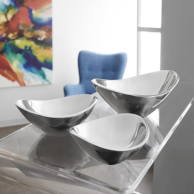 Nambé Butterfly Bowl 11-Inch, Sculptural Serveware with Elongated Wing-Like Curves – Stylish Decorative Dining & Entertaining Dish, Durable Temperature-Retaining Metal Alloy for Everyday Table Use