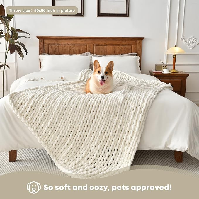 Soft Chunky Knit Blanket, 40X50 Inch Handmade Thick Chenille Yarn Throw Without Shedding & Raveling, Aesthetic & Cozy Home Decor with Couch Sofa Bed, Gift Pack, Ivory White