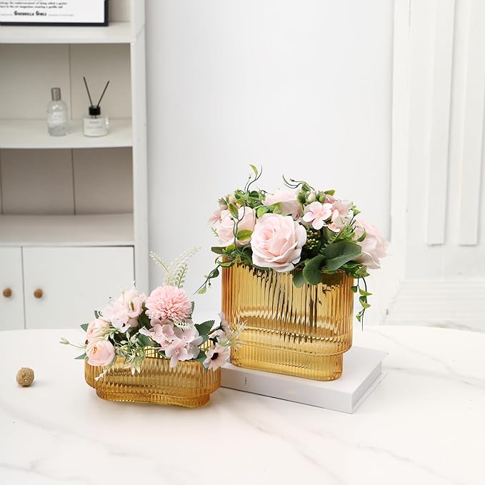 Short Glass Vases, Set of 2 Amber Glass Vases for Tulips, Ribbed Vase for Flowers, Modern Small Vase for Living Room, Dining Room, Bathroom, Desk, Shelf, Wedding, Office