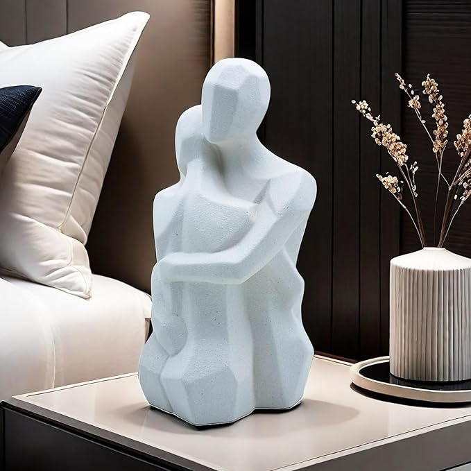 9.7 Inch Couple Sweethearts Lover Hug Ceramic Statue Figurine Sculpture Collectible Gifts for Office Home Decor Desk Accessories Decoration Figurines