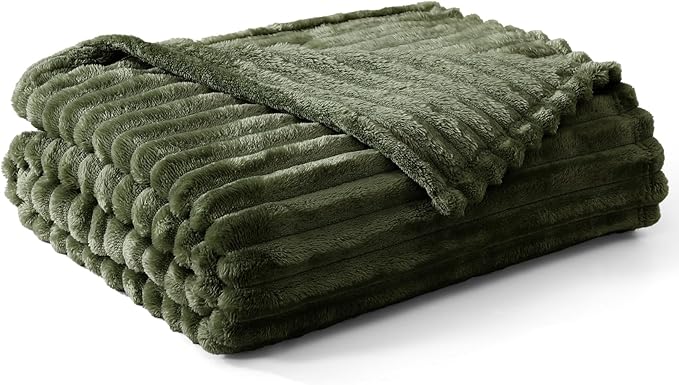 Geniospin Throw Blanket for Couch, Bed, Sofa – 280GSM Super Soft Lightweight Blanket with Stripe, 3D Ribbed Jacquard Blanket, Plush Fuzzy Cozy Throws, Warm and Breathable (Olive Green, 50x60 inches)