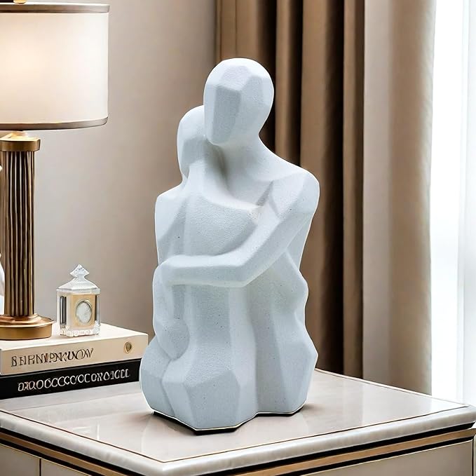 9.7 Inch Couple Sweethearts Lover Hug Ceramic Statue Figurine Sculpture Collectible Gifts for Office Home Decor Desk Accessories Decoration Figurines