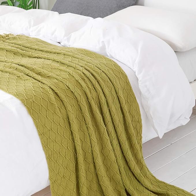 BOURINA Olive Green Throw Blanket 60x80 Inches Throw Textured Solid Soft Sofa Throw Couch Cover Knitted Decorative Blanket
