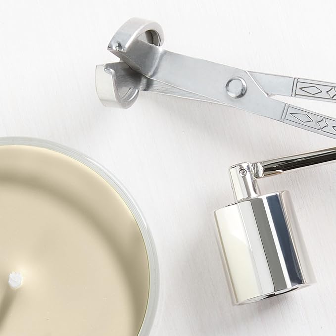 Yankee Candle Large Jar Scented Candle with up to 150 Hour Burn Time, Premium Plant Wax Blend for Consistent Burn, 22 oz Jar Candle with Room Filling Fragrance, Vanilla Crème Brûlée