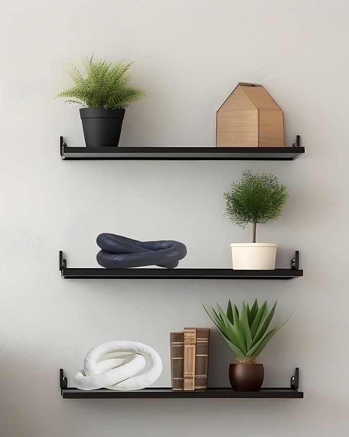 UPWOIGH White Knot Inspired Modern Ceramic Decor,8.07x6.02x8.07 in Large Minimalist Coffee Table Decor,Big Handmade Boho Ceramic Link Chain Decorative Home Décor for Living Room