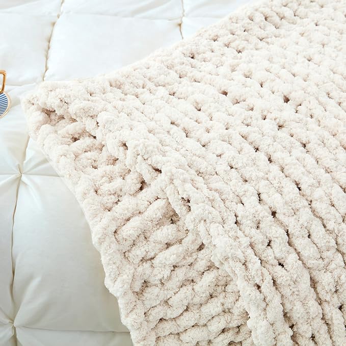 SUNYRISY Chunky Knit Throw Blanket, Luxury Soft Cozy Chenille Throw Blanket, Large Throw Bed Blanket for Couch, Sofa, Home Decor,Gift - Machine Washable (Beige 60x80 in)