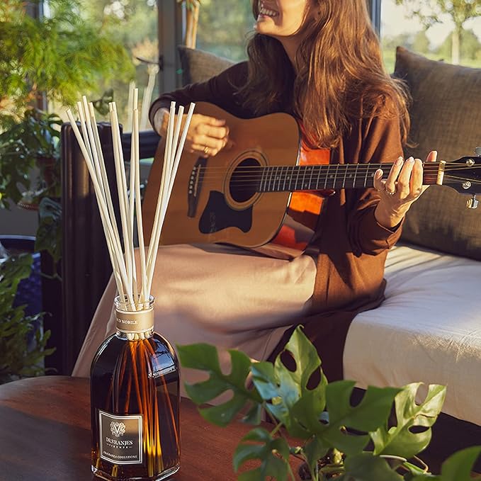 Dr. Vranjes - Oud Nobile 500 ml Refill + Double Pack of White Sticks (3 Pieces Bundle) - Luxury Home Fragrance, Made in Italy, Main Scent: Oriental, Olfactory Pyramid: Bergamot, Oud, Myrrh