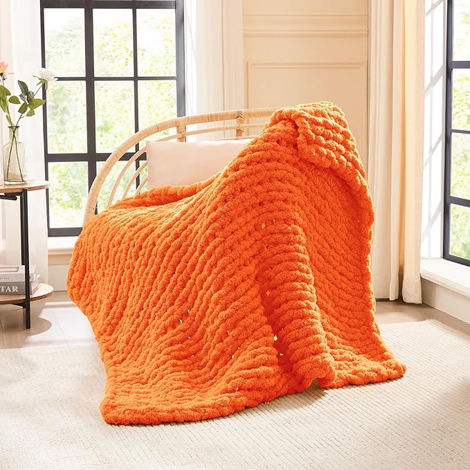 L'AGRATY Chunky Knit Blanket Throw - Soft Chenille Yarn Throw Blanket 40x50： Handmade Thick Cable Knit Crochet Blanke - Large Knit Blanket Chunky Rope Knot Throw Blanket for Couch Sofa Bed Home Decor