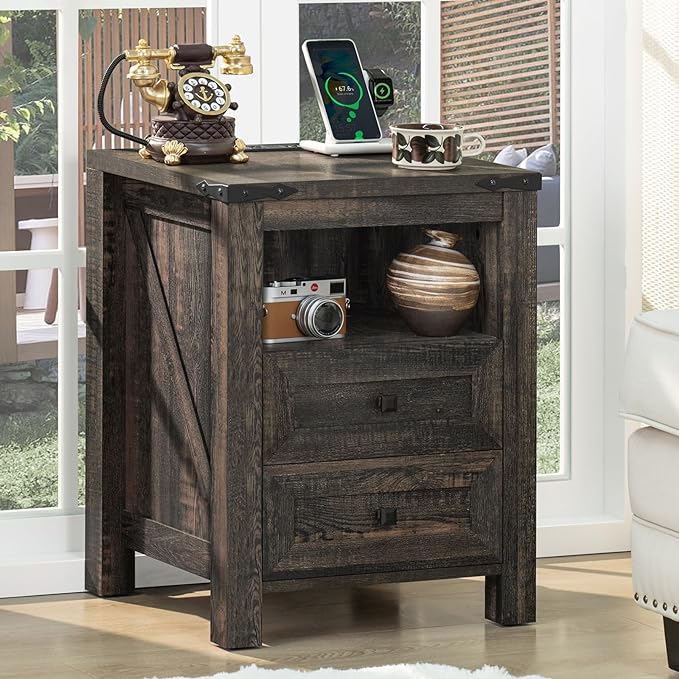Nightstand with Charging Station and USB Port, Farmhouse Side End Table with 2 Drawers and Shelf Storage, Wooden Sofa Table, Bedside Cabinet for Bedroom, Living Room, Closet, Office (Dark Oak)