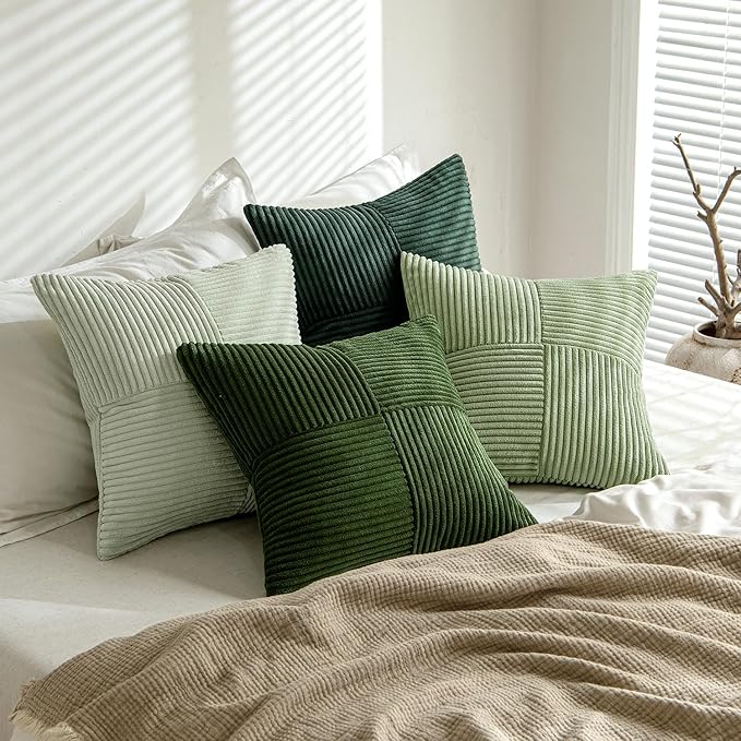 MIULEE Christmas Green Decorative Throw Pillow Covers 18x18 Inch Set of 4 Boho Farmhouse Cushion Covers Mordern Nordic Pillow Cases Soft Corduroy Gradient Home Decor for Couch Sofa Living Room Bed