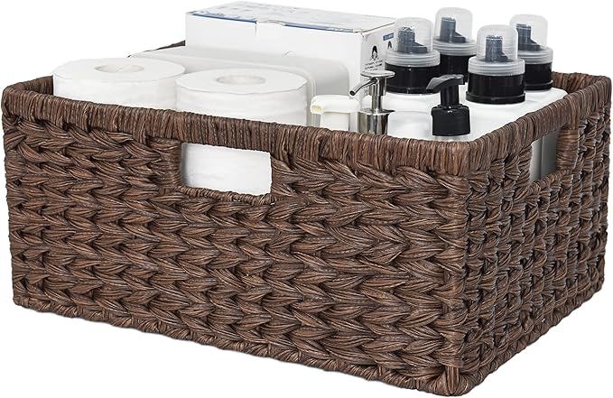 GRANNY SAYS Large Wicker Basket, Decorative Woven Basket for Storage, Waterproof Storage Basket Organizer, Wicker Storage Basket for Organizing, Brown Basket, 1-Pack