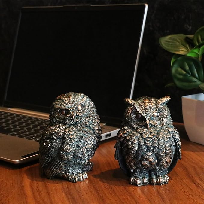 2 Pack Small Vintage Style Owl Statues for Home, Modern Style Owls Figurine Decorative Ornaments for Living Room, Bedroom, Office Desktop, Cabinets, Knick Knacks for Shelves Decor