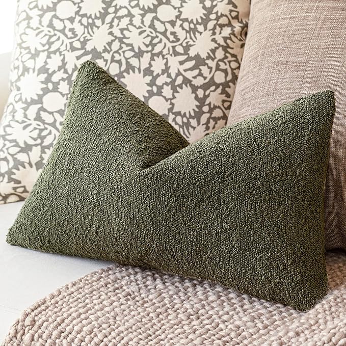 Foindtower Pack of 2 Textured Boucle Throw Pillow Covers Accent Solid Decorative Lumbar Pillow Cases Cozy Couch Cushion Case for Chair Sofa Bedroom Living Room Home Decor 12x20 Inch Moss Green