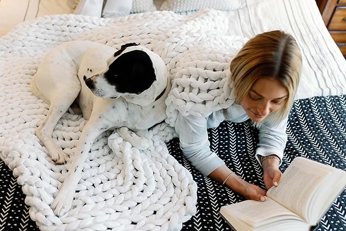 Nuzzie Chunky Knit Blanket - Breathable, Cooling, Hand Made Knit Throw Blanket for Sleep - Machine Washable, Stylish Decor Design (Cream, Full | 16lbs | 48"x72")