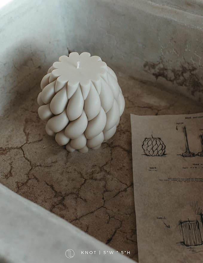 LAWA Knot Ball Candle - Large Beautiful Handmade Pillar Scented Soy Wax Elegant Bubble Aesthetic Candle Housewarming Gift Home Room Shelf Decor Idea White