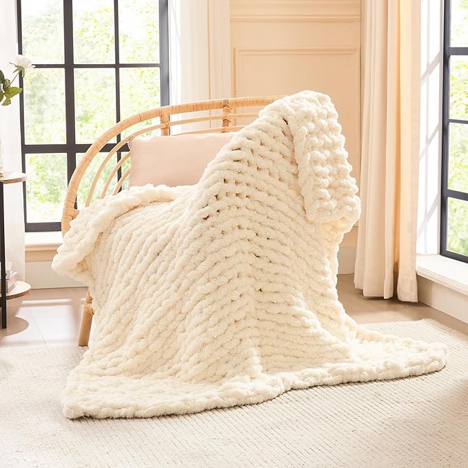 L'AGRATY Chunky Knit Blanket Throw - Soft Chenille Yarn Throw Blanket 40x50: Handmade Thick Cable Crochet Blankets - Large Blankets Chunky Yarn - Rope Knot Throw for Couch Sofa Bed Home Decor