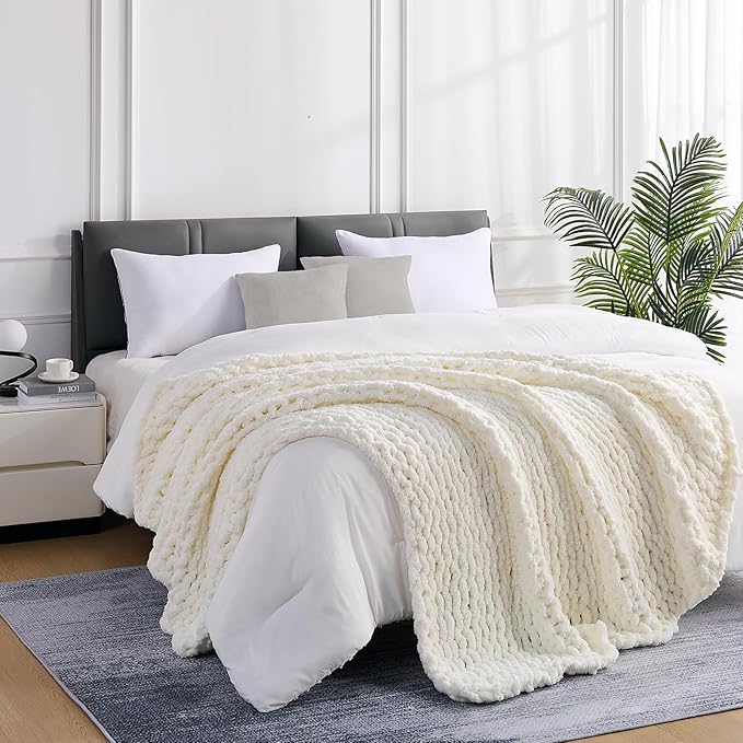 L'AGRATY Chunky Knit Blanket Throw: Soft Chenille Yarn Throw Blanket 50x60 - Handmade Thick Cable Crochet Blanket - Large Chunky Rope Throw Blanket for Couch Sofa Bed Home Decor(Cream White)