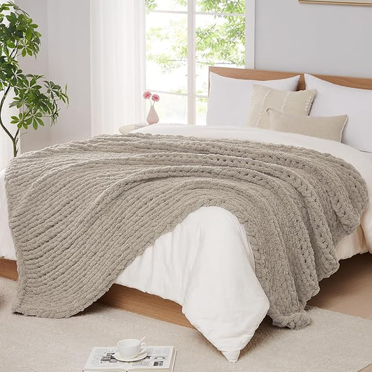 L'AGRATY Chunky Knit Blanket Throw: 60''x80'' Chenille Chunky Knitted Throw Blanket for Bed Couch - Handmade Thick Big Cable Knit Blanket - Large Crochet Rope Blanket for Home Decor(Light Linen)