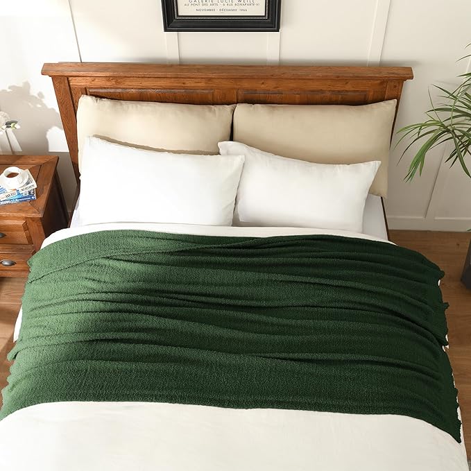 JOOJA Knit Dark Emerald Green Throw Polyester Soft Fleece Blanket for Couch Bed Sofa 50x60 Inches Dark Green