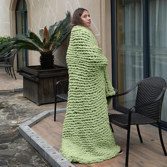 SUNYRISY Chunky Knit Blanket Throw, Luxury Soft Cozy Chenille Throw Blanket, Large Throw Bed Blanket for Couch, Sofa, Home Decor, Gift - Machine Washable, Sage Green