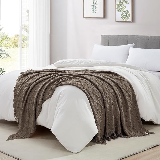 BOURINA Brown Throw Blanket 50 x70 Inches Jacquard Argyle Throw Textured Solid Soft Throws and Blankets for Sofa or Bed Knitted Decorative Blanket