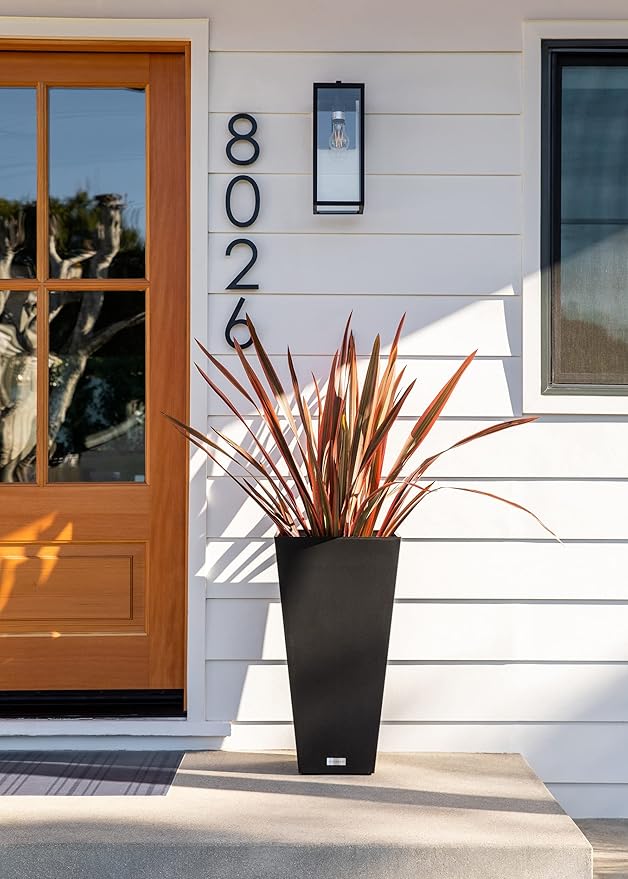 Veradek V-Resin Indoor/Outdoor Taper Planter (26 inch, Black)