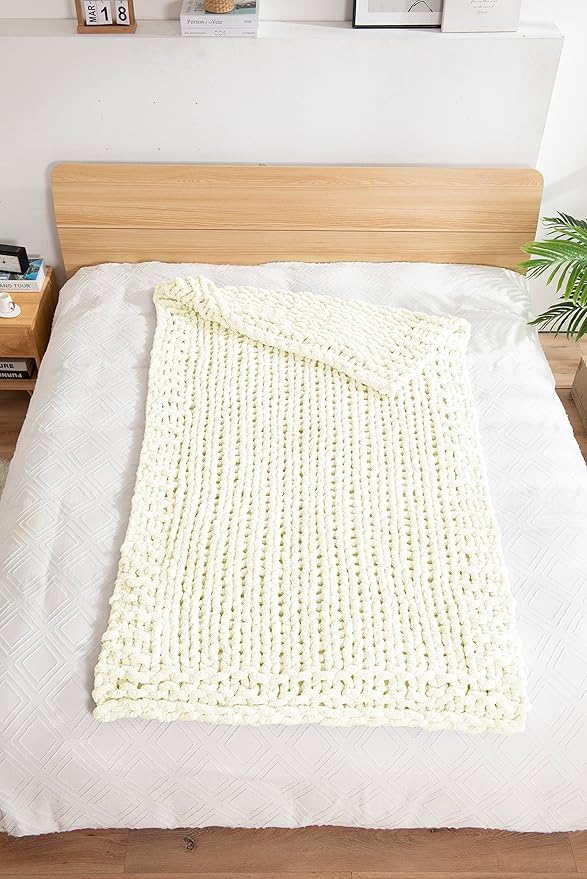 clootess Chunky Knit Blanket Knitted Throw Crochet Chenille Yarn Woven for Bed Sofa Textured Thick Cable Decor (Ivory 40x60 in)