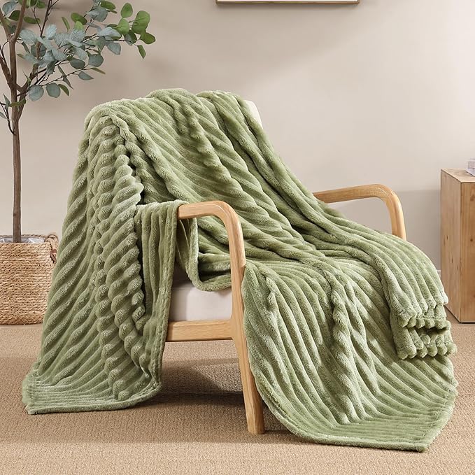 Geniospin Fleece Throw Blanket, 280GSM Extra Soft Lightweight Blanket with Strip, Plush Fuzzy Cozy Blankets and Throws for Couch, Bed, Sofa Cozy, Warm and Breathable (Sage Green, 60x80 inches)