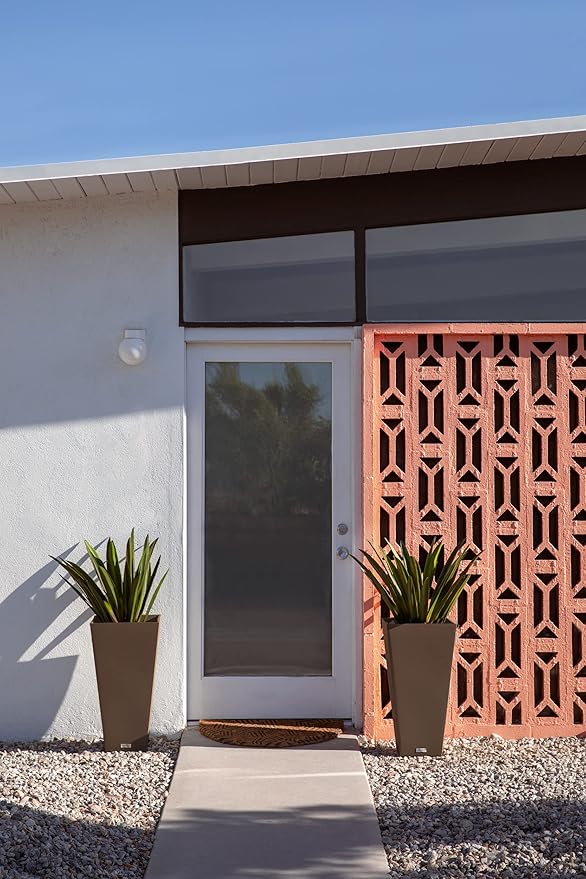 Veradek V-Resin Indoor/Outdoor Taper Planter, Set of 2 (30 inch, Espresso)