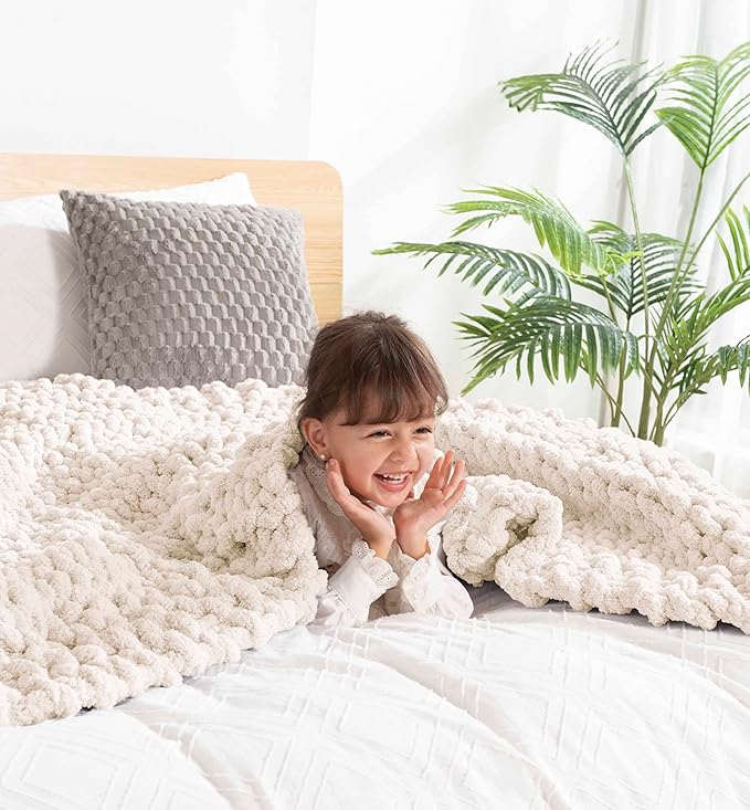 clootess Chunky Knit Blanket Knitted Throw Crochet Chenille Yarn Woven for Bed Sofa Textured Thick Cable Decor (Beige 40x60 in)