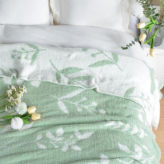 Leaf Pattern Throw Blanket Soft Cozy Spring Blanket for Bed, Couch, Sofa Lightweight Breathable Stylish Seasonal Home Decor Blanket Sage Green 50x60 Inches