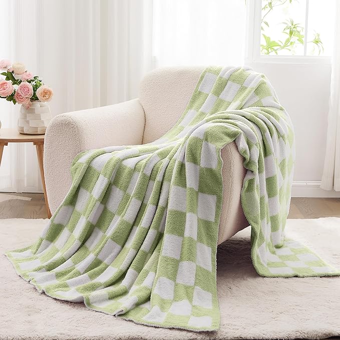 Checkered Super Soft Luxurious Warm Blanket for Couch Reversible Blanket for Bed Sofa 50x60 Inches Checkered Pattern Green and White