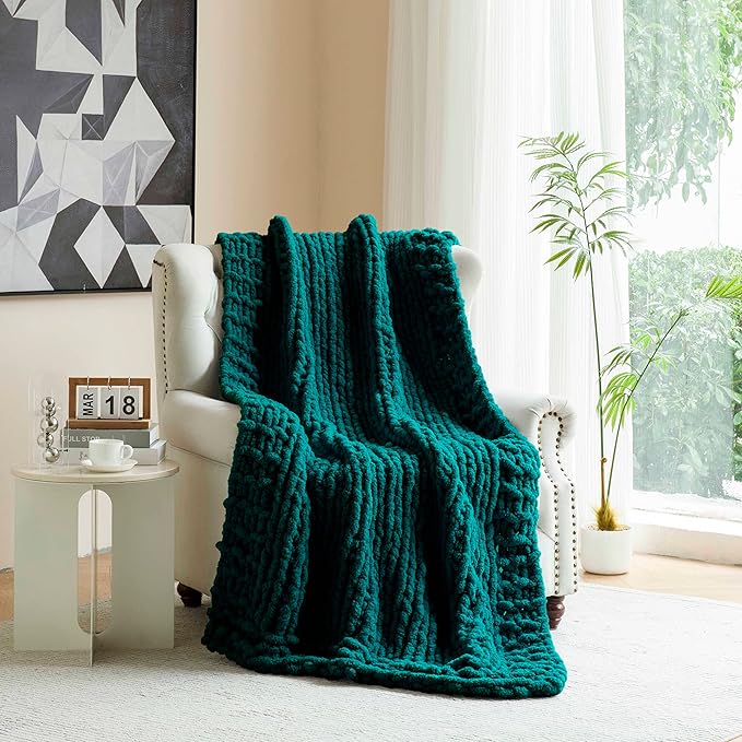 clootess Chunky Knit Blanket Knitted Throw Crochet Chenille Yarn Woven for Bed Sofa Textured Thick Cable Decor (Dark Green 40x60 in)