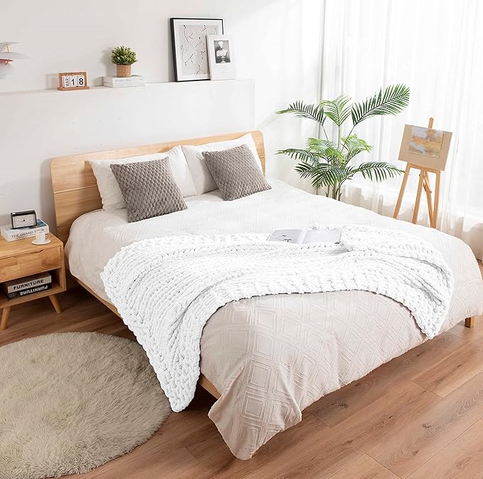 clootess Chunky Knit Blanket Chenille Throw - Warm Soft Cozy for Sofa Bed Boho Home Decor (White 40x60 in)