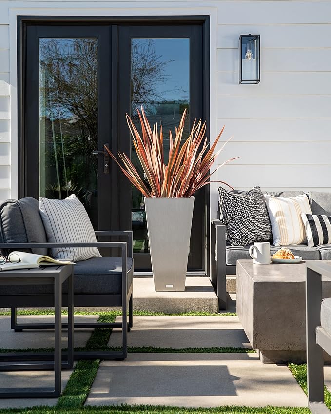 Veradek V-Resin Indoor/Outdoor Taper Planter (30 inch, Grey)