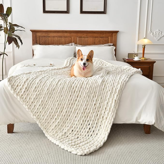 Soft Chunky Knit Blanket, 50X60 in Handmade Thick Chenille Yarn Throw Without Shedding & Raveling, Aesthetic & Cozy Home Decor with Couch Sofa Bed, Gift Pack, Ivory White